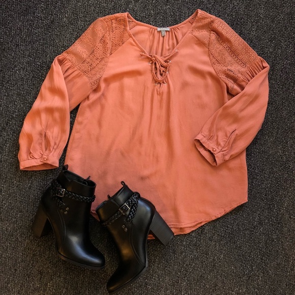 Charlotte Russe Tops - Salmon Colored Lightweight 3/4 Sleeve Top